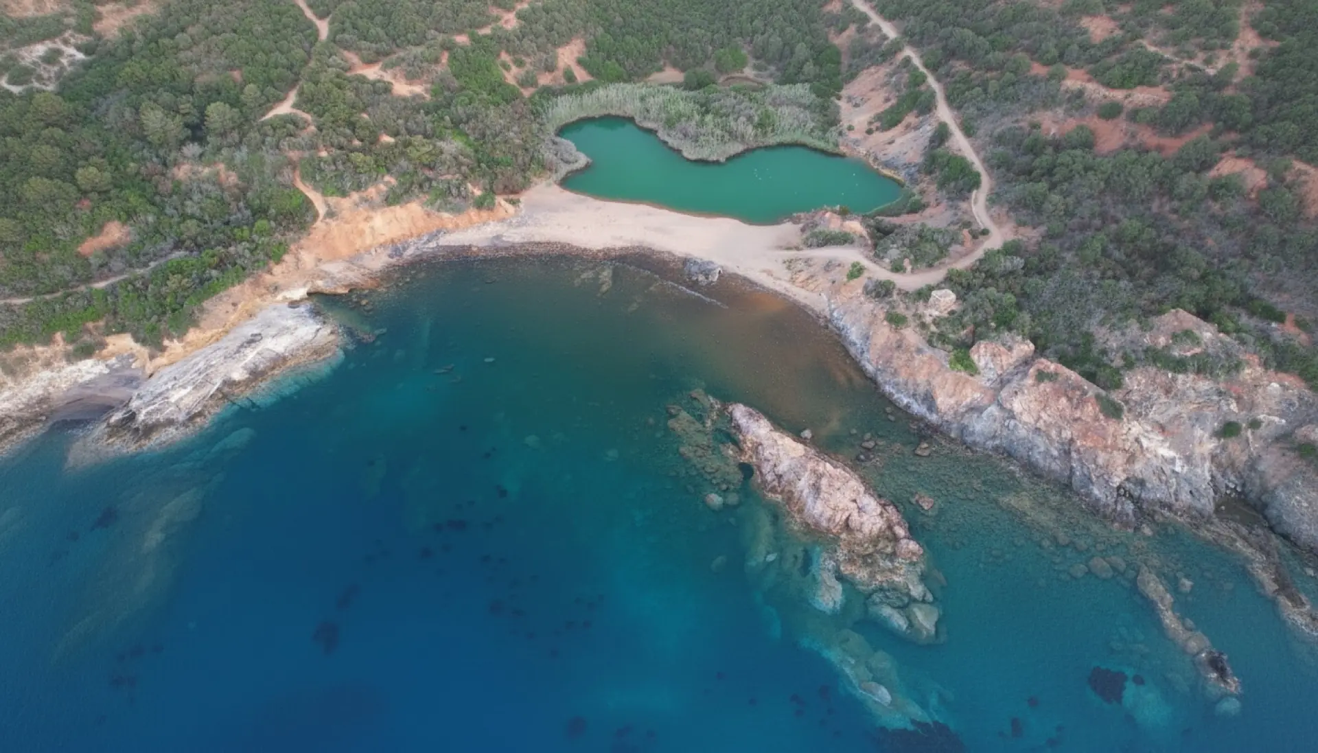 Cala dell'Isola d'Elba vista dall'alto